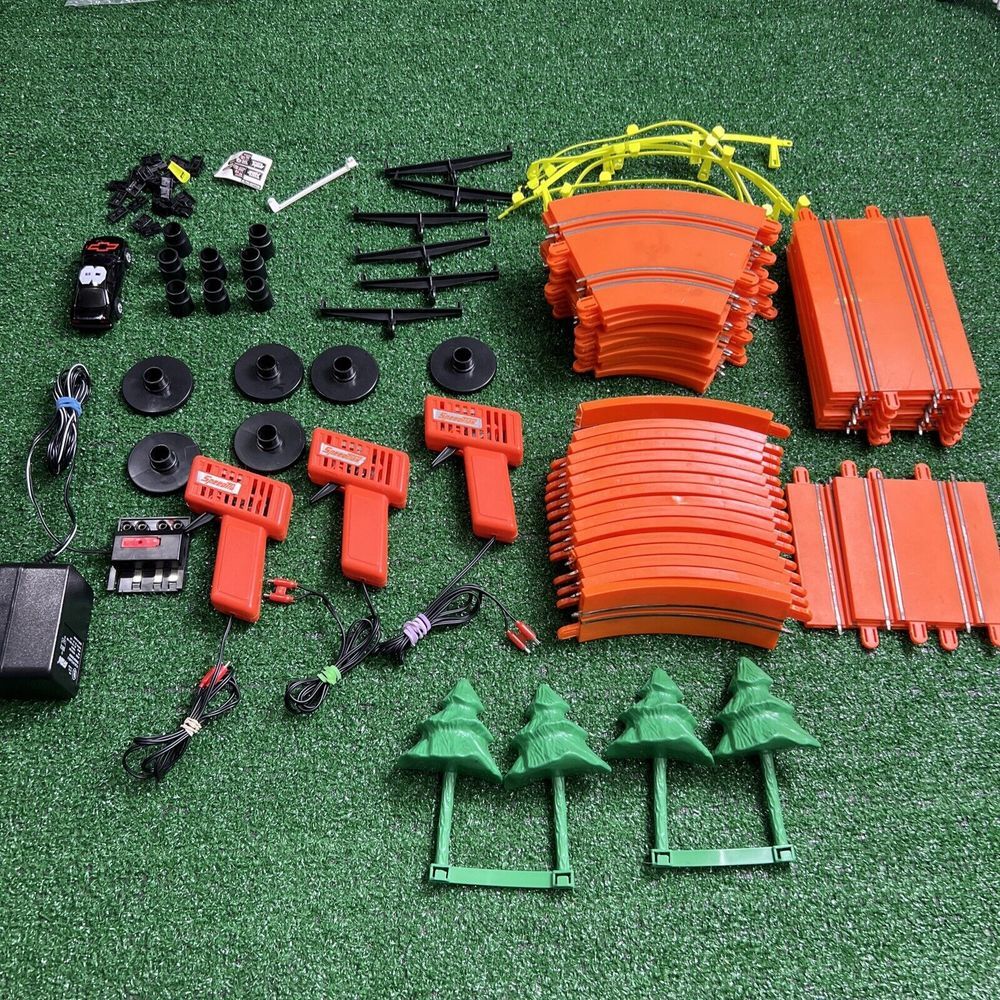 Artin Slot Car Race Set Lot‎ 1/43 Scale UNTESTED PARTS